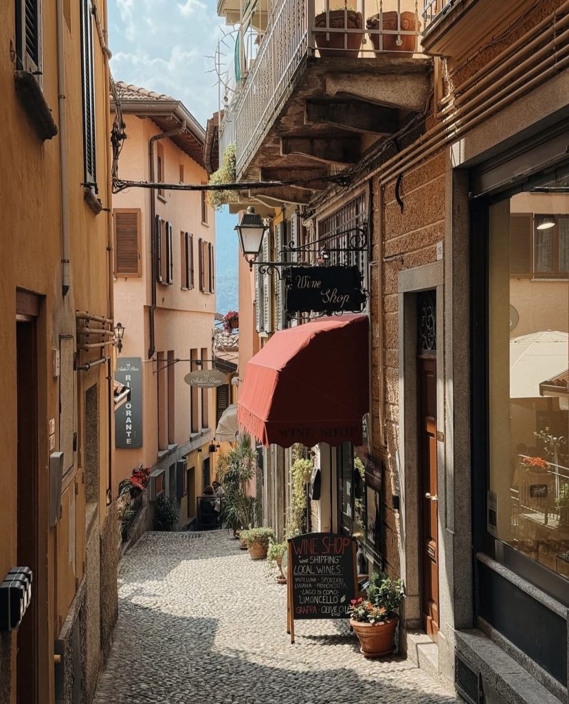 Bellagio famous narrow street